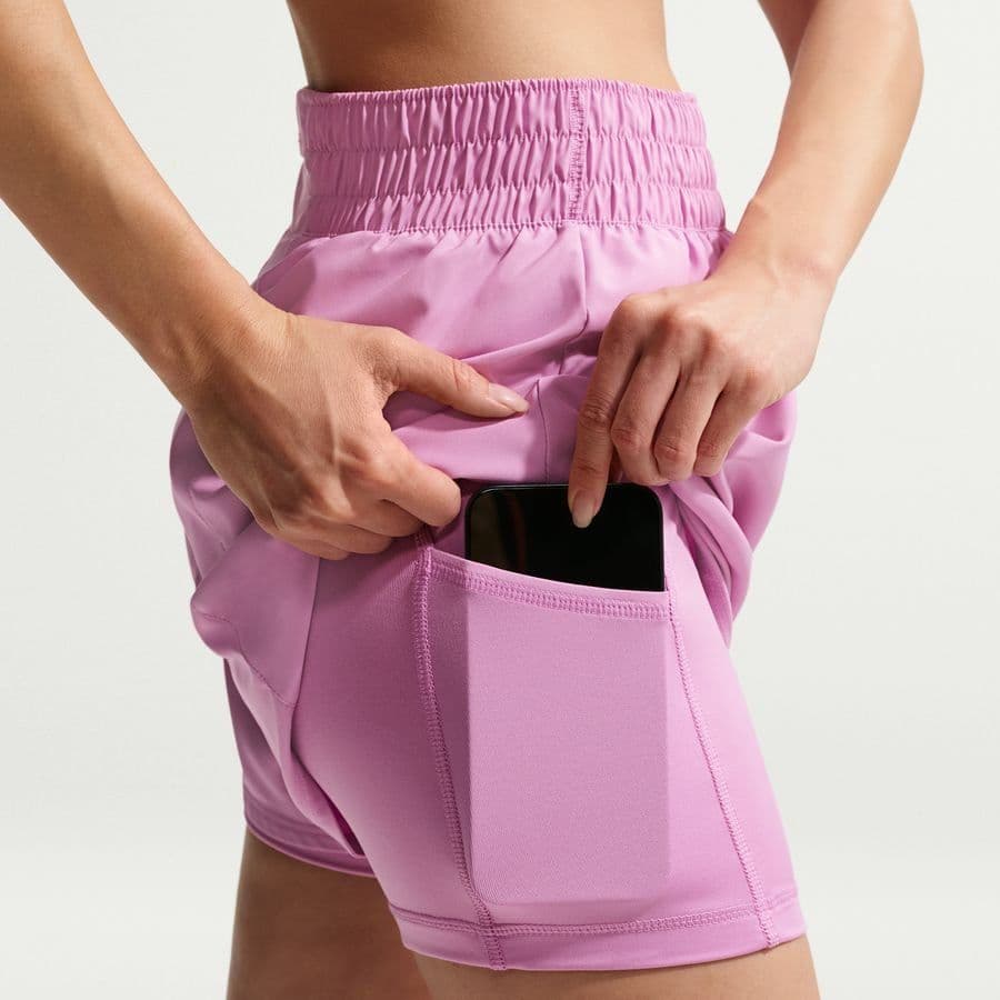 Nike One Trainingsshorts Dri-FIT High Waisted 3'' 2 in Dames, foto 6
