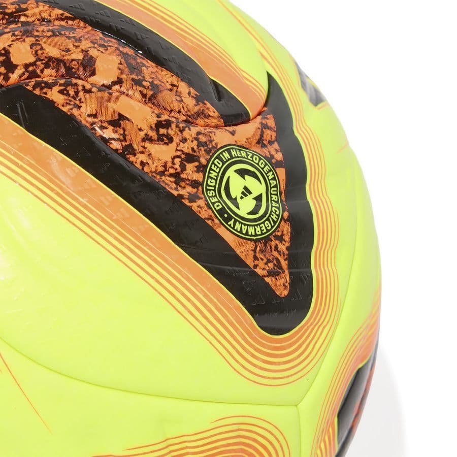adidas Voetbal Bundesliga Torfabrik Pro Wedstrijdbal Winter, foto 3